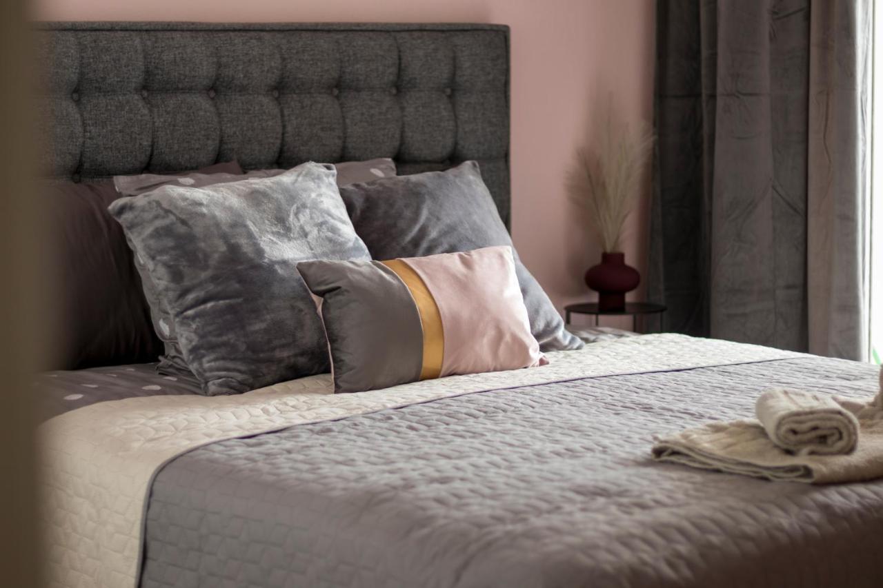 Silene Luxury Apartment Néa Péramos Esterno foto