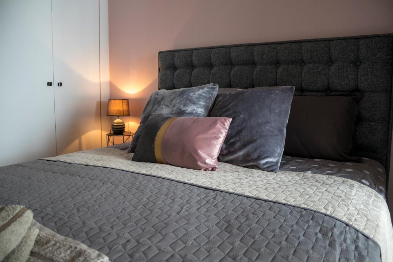 Silene Luxury Apartment Néa Péramos Esterno foto