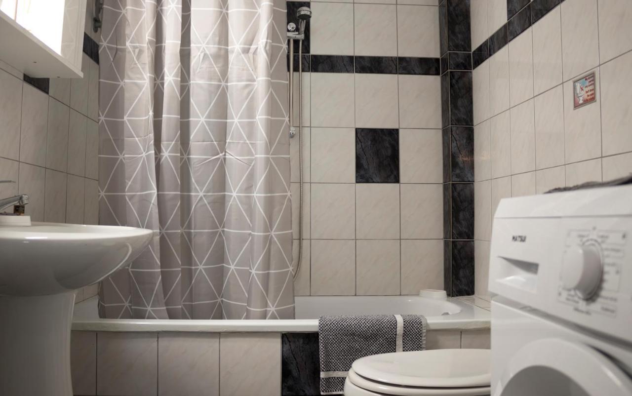 Silene Luxury Apartment Néa Péramos Esterno foto
