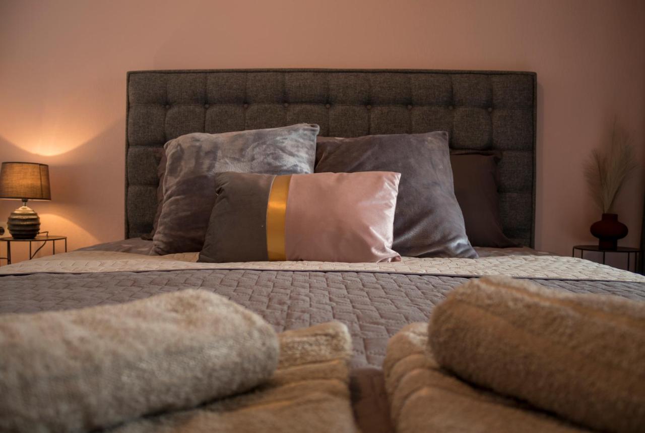 Silene Luxury Apartment Néa Péramos Esterno foto